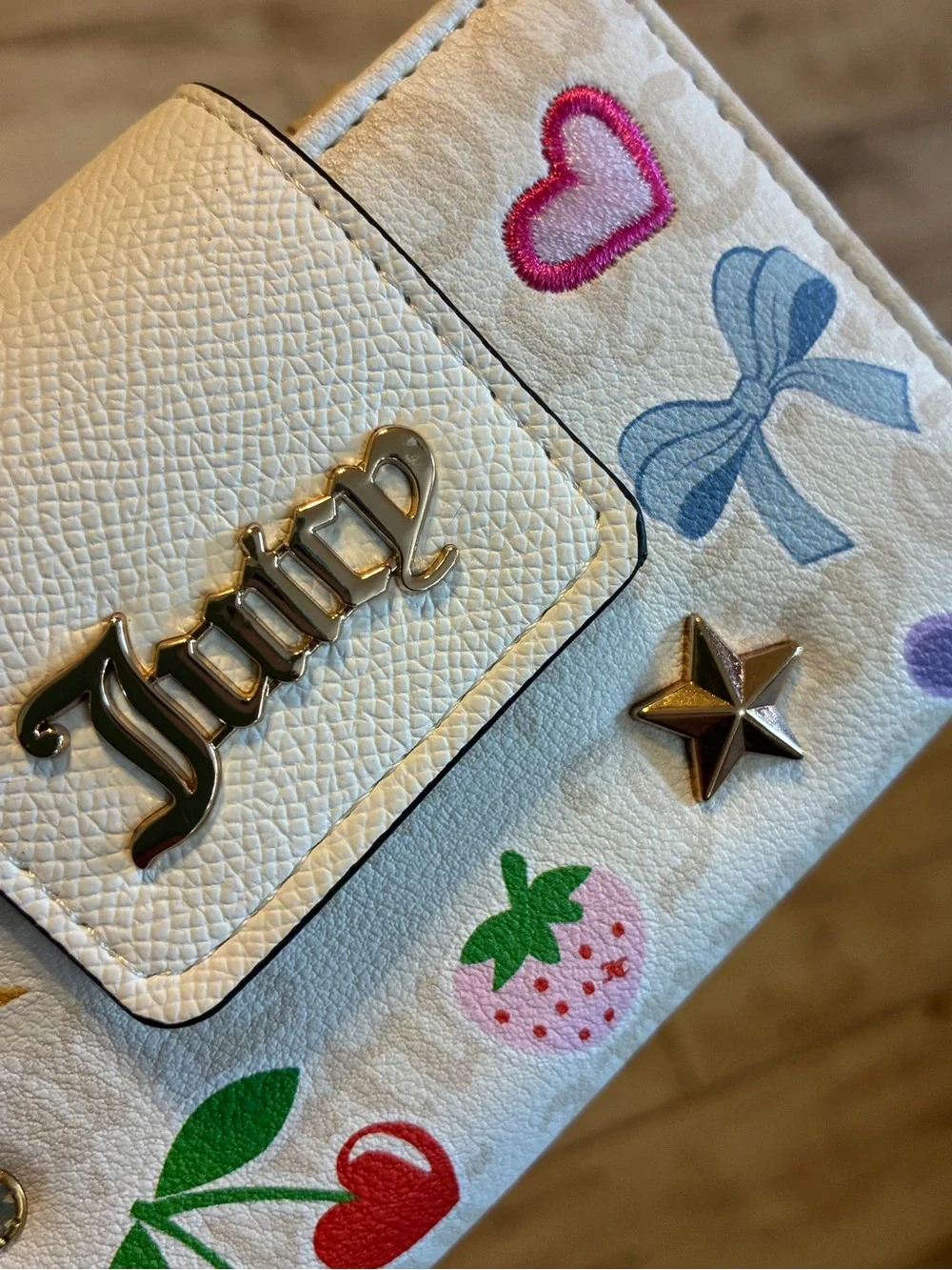NWT “All Things Juicy Tab Card Wallet” Color Angel With Crystal